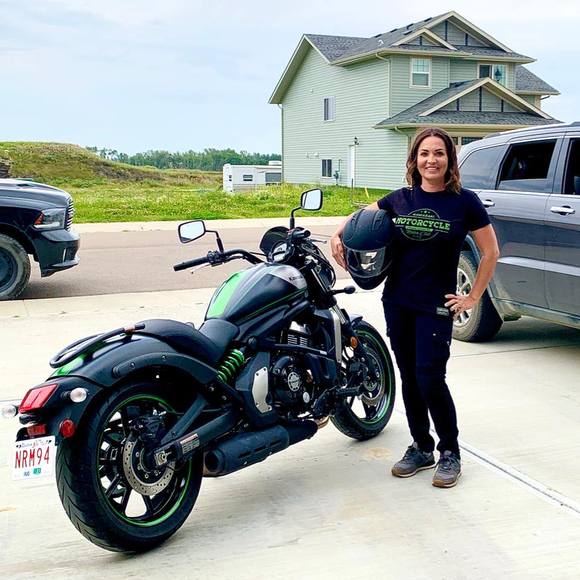 Meet your Posher, Larissa - Picture 1 of 1